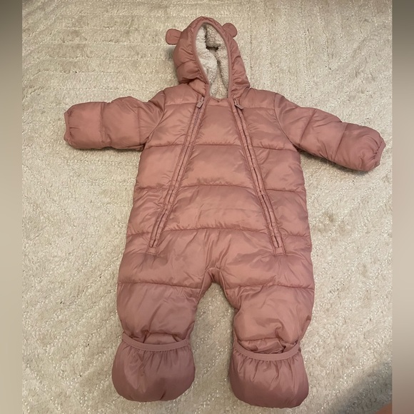 Gap baby snowsuit - Picture 1 of 4